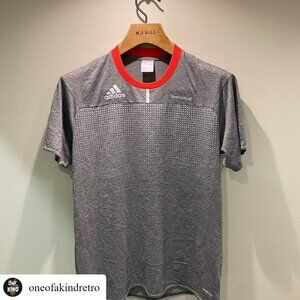 Adidas T-shirt